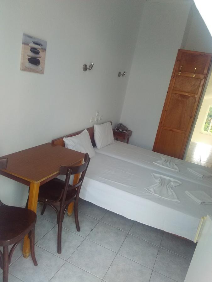 Alina Classic Hotel Loutra Edipsou  Bagian luar foto